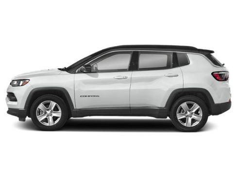 Certified 2022 Jeep Compass Limited AWD/4WD image 2