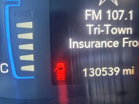 Used 2017 Chrysler Pacifica Touring-L w/ Tire & Wheel Group image 16