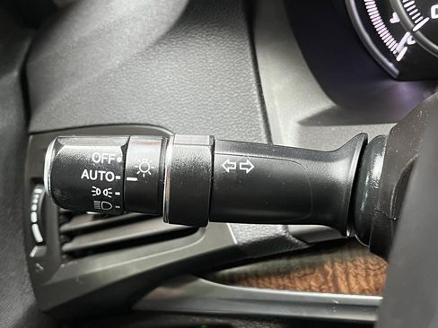 Used 2018 Acura MDX SH-AWD image 13