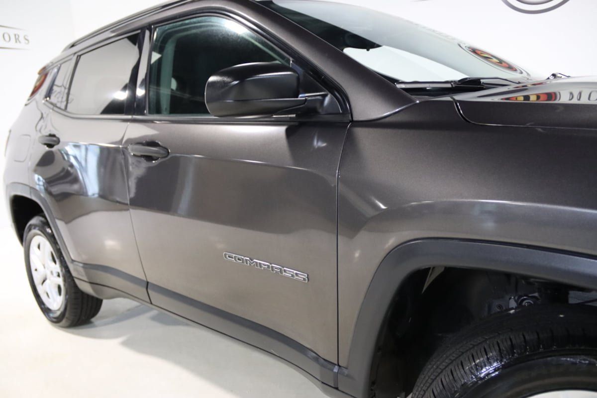 Used 2018 Jeep Compass Sport AWD/4WD image 8