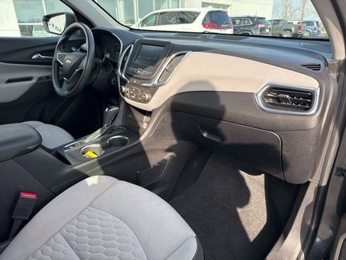 Used 2018 Chevrolet Equinox LS image 26