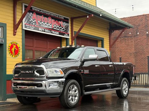 Used 2016 RAM 3500 Laramie Longhorn image 5