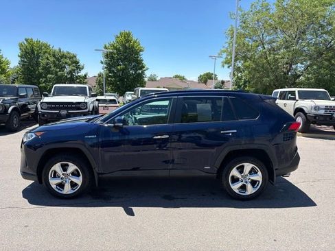 Used 2021 Toyota RAV4 Limited AWD/4WD image 2