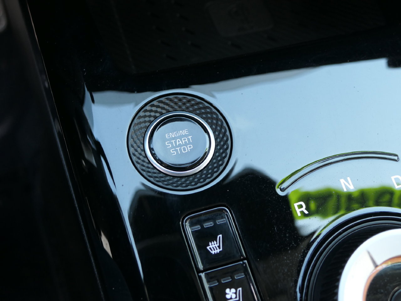 Certified 2024 Kia Niro SX Touring FWD image 21