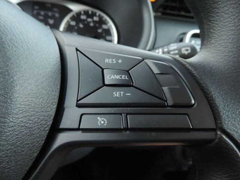 New 2025 Nissan Kicks Play S image 24