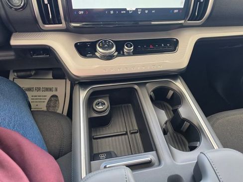 New 2026 Ford Expedition Active RWD image 13