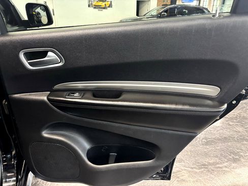 Used 2019 Dodge Durango SXT image 28
