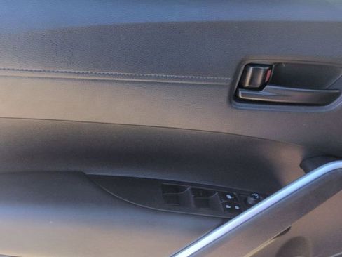 Certified 2023 Toyota Corolla Cross LE image 16