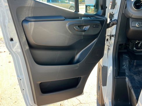 New 2026 Mercedes-Benz Sprinter 2500 image 10