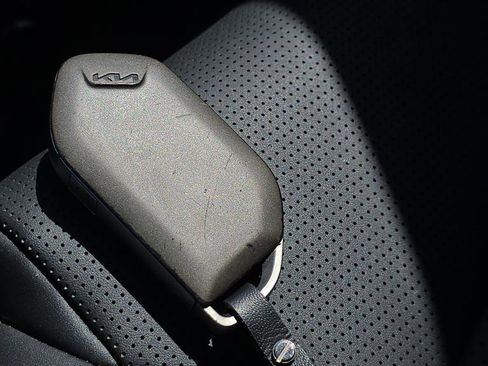 Used 2025 Kia K5 GT FWD image 30