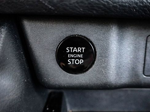 Used 2024 Nissan Rogue SV image 22