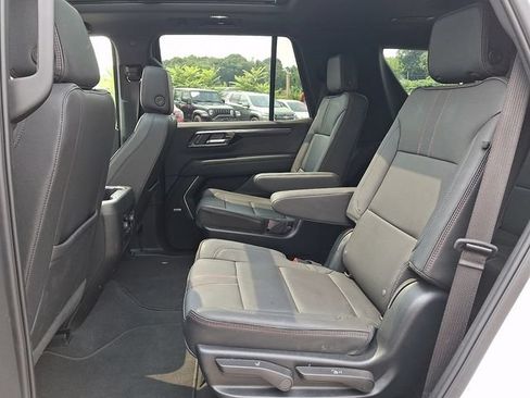 Used 2025 Chevrolet Tahoe RST w/ Comfort Package AWD/4WD image 18