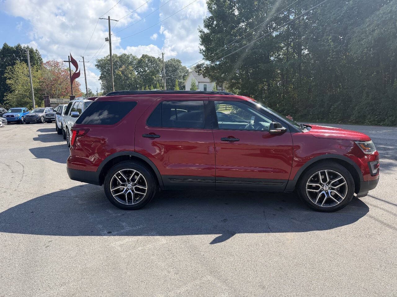 Used 2016 Ford Explorer Sport w/ Equipment Group 401A AWD/4WD image 3