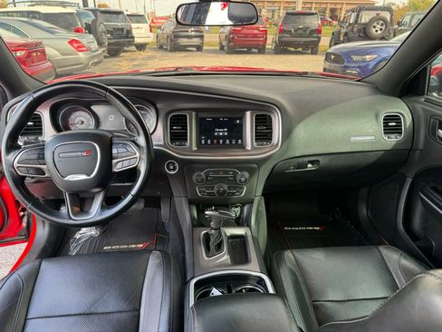 Used 2021 Dodge Charger SXT w/ Leather Interior Group image 18
