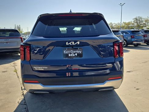 New 2026 Kia Sorento S AWD/4WD image 7