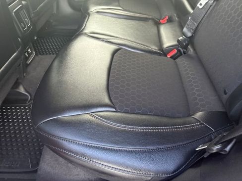 Used 2018 Jeep Compass Latitude w/ Popular Equipment Group image 16