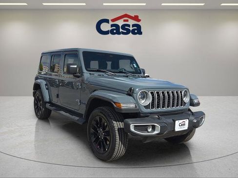 Used 2025 Jeep Wrangler Unlimited Sahara image 1