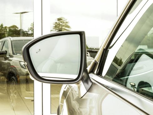 New 2027 INFINITI QX60 Luxe FWD image 13