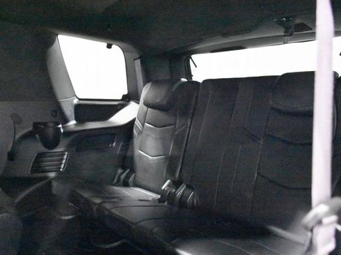 Used 2016 Cadillac Escalade Platinum AWD/4WD image 23