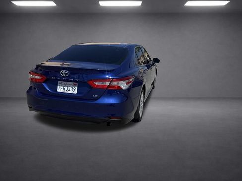 Used 2018 Toyota Camry LE FWD image 25