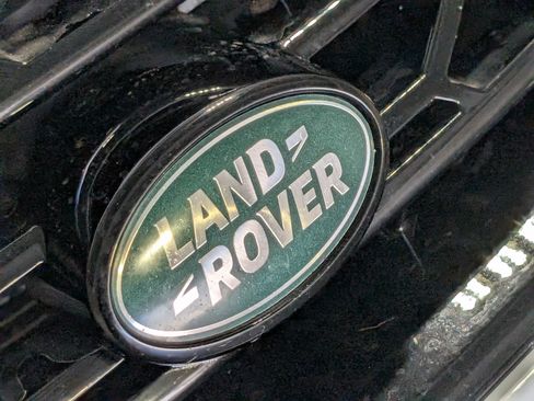 Used 2018 Land Rover Discovery Sport HSE AWD/4WD image 17