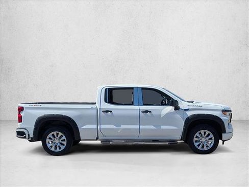 Used 2025 Chevrolet Silverado 1500 Custom AWD/4WD image 4