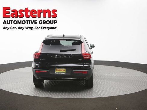 Used 2024 Volvo XC40 B5 Core AWD/4WD image 37