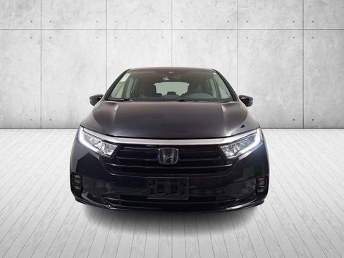 Used 2022 Honda Odyssey Touring image 2