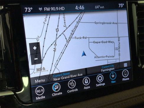 Used 2020 Chrysler Pacifica Limited image 14