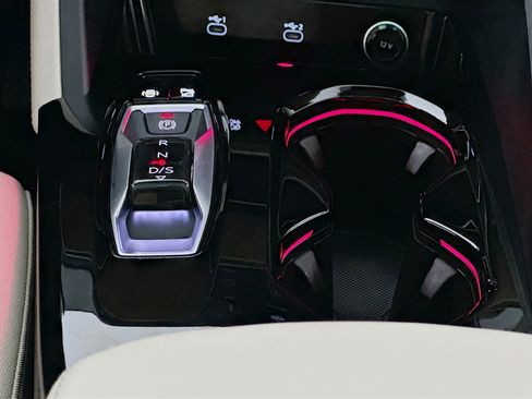 Used 2025 Audi Q5 Prestige image 14