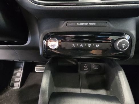 Used 2024 Ford Escape ST-Line w/ Tech Pack #1 AWD/4WD image 24