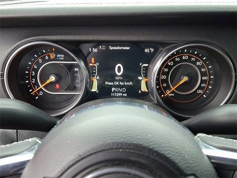 Used 2018 Jeep Wrangler Unlimited Sahara image 15