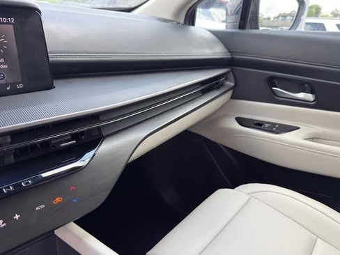 Used 2025 Nissan Murano SV AWD/4WD image 14