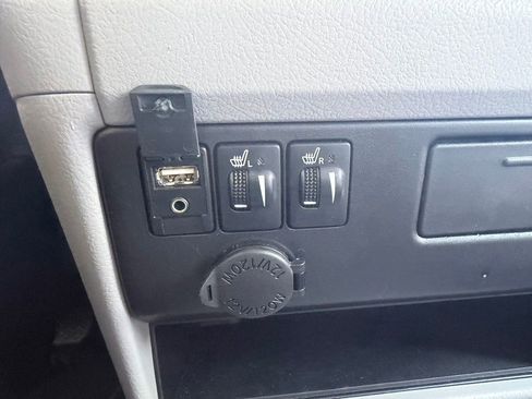 Used 2016 Toyota Sienna XLE w/ XLE Navigation Package AWD/4WD image 25