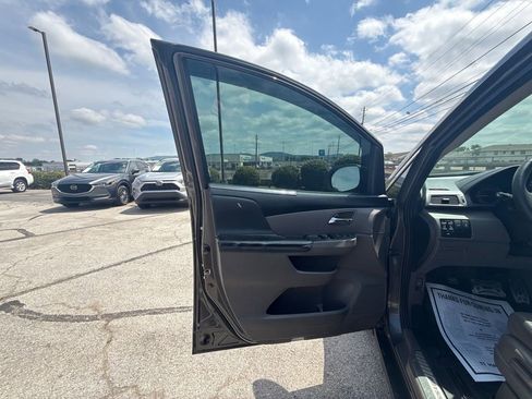 Used 2014 Honda Odyssey EX-L image 9