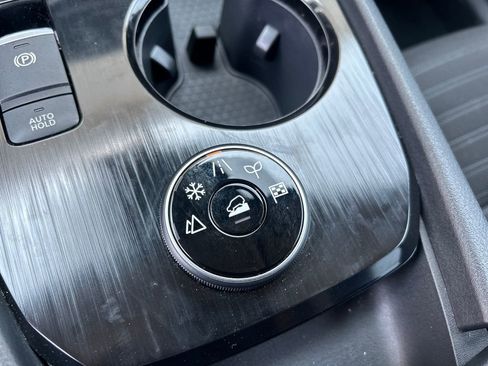 Used 2025 Nissan Rogue Rock Creek w/ Rock Creek Premium Package AWD/4WD image 24