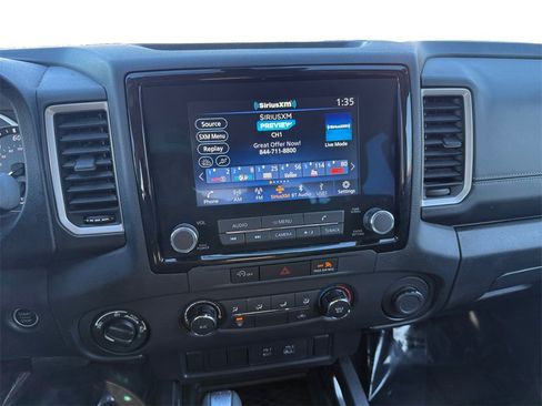 Certified 2024 Nissan Frontier SV image 11