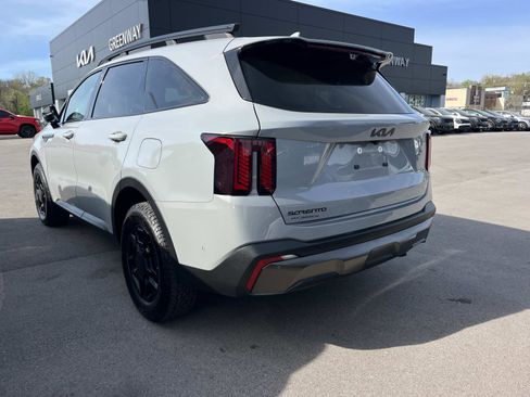 Used 2025 Kia Sorento SX Prestige w/ Olive Brown Leather Package image 4