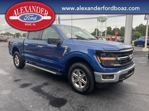 Used 2025 Ford F150 XLT w/ Equipment Group 301A Standard AWD/4WD image 3
