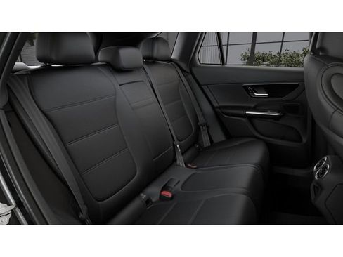 New 2026 Mercedes-Benz GLC 300 4MATIC image 5