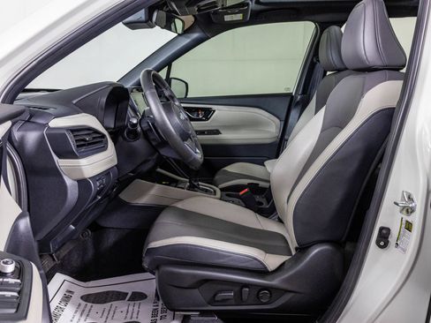 Used 2025 Subaru Forester Limited AWD/4WD image 25