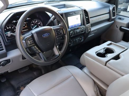 Used 2020 Ford F250 XL w/ STX Appearance Package image 5