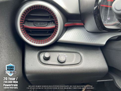 Certified 2025 Chevrolet Trax RS w/ Driver Confidence Package FWD image 18