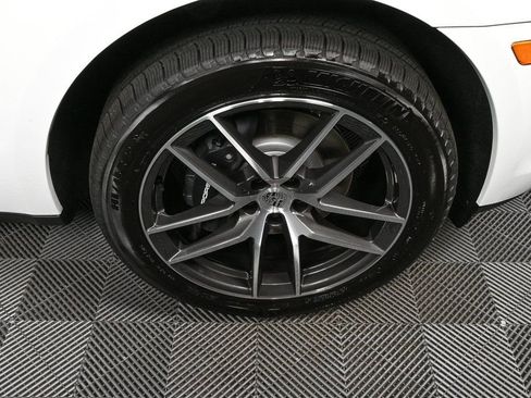 Certified 2026 Porsche Macan image 39