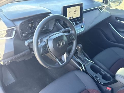 Certified 2025 Toyota Corolla SE image 16