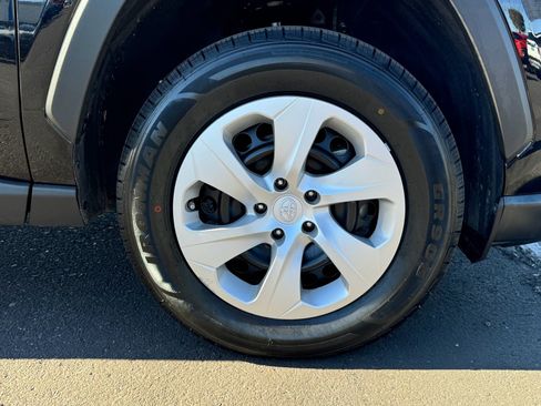 Used 2024 Toyota RAV4 LE image 11