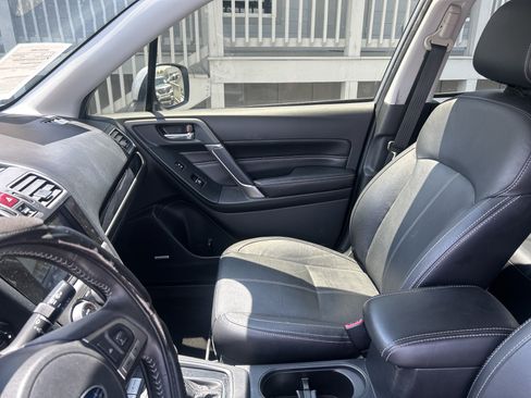 Used 2017 Subaru Forester 2.5i Touring AWD/4WD image 18