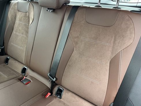 Certified 2025 Mercedes-Benz GLA 250 4MATIC image 46