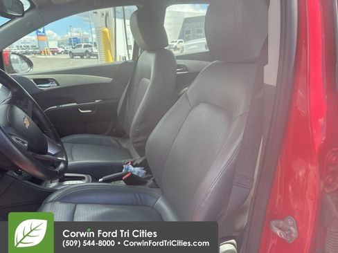 Used 2015 Chevrolet Sonic LTZ FWD image 5