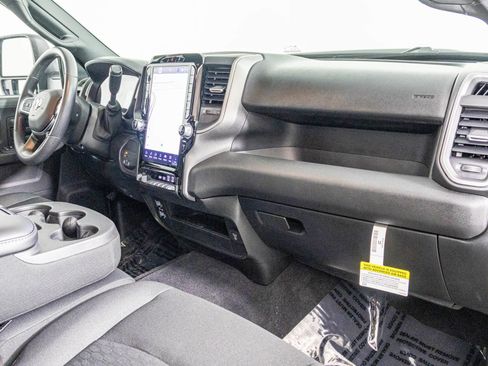 New 2026 RAM 2500 Tradesman AWD/4WD image 40